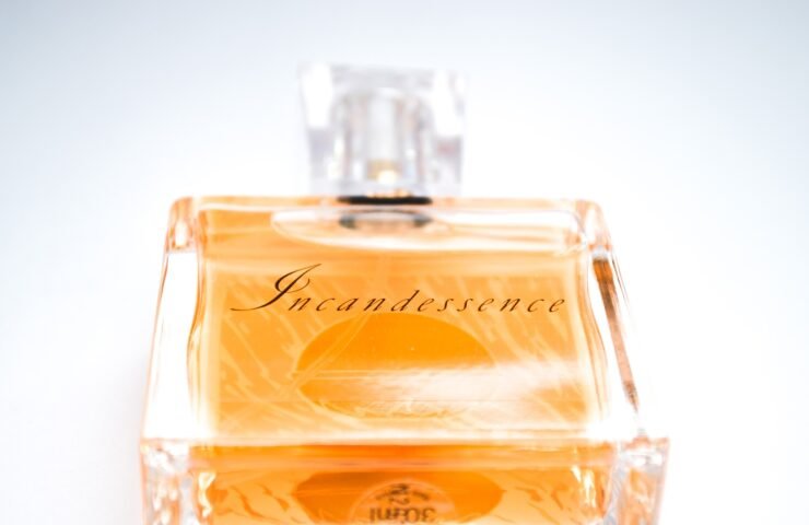 perfume-293865_1920